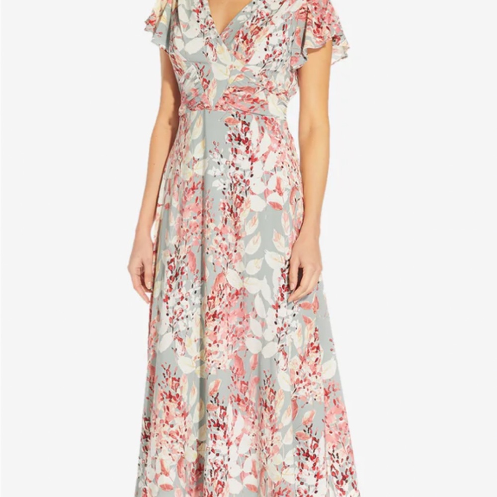 Floral Print Short Sleeve V-Neck Bow Tie Back Detail A-Line Midi Dress